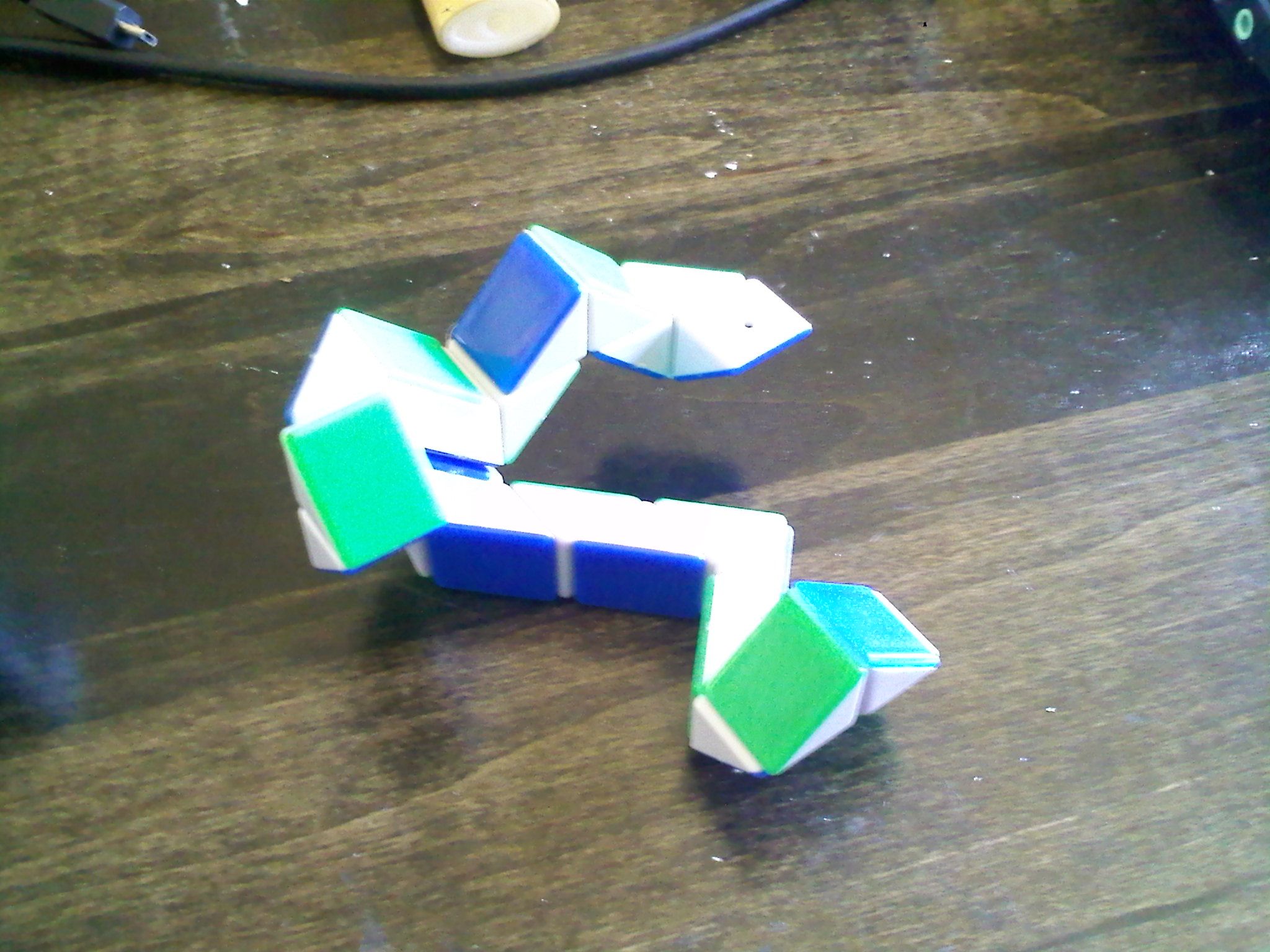 Rubik's Snake Puzzle Box - Instructables