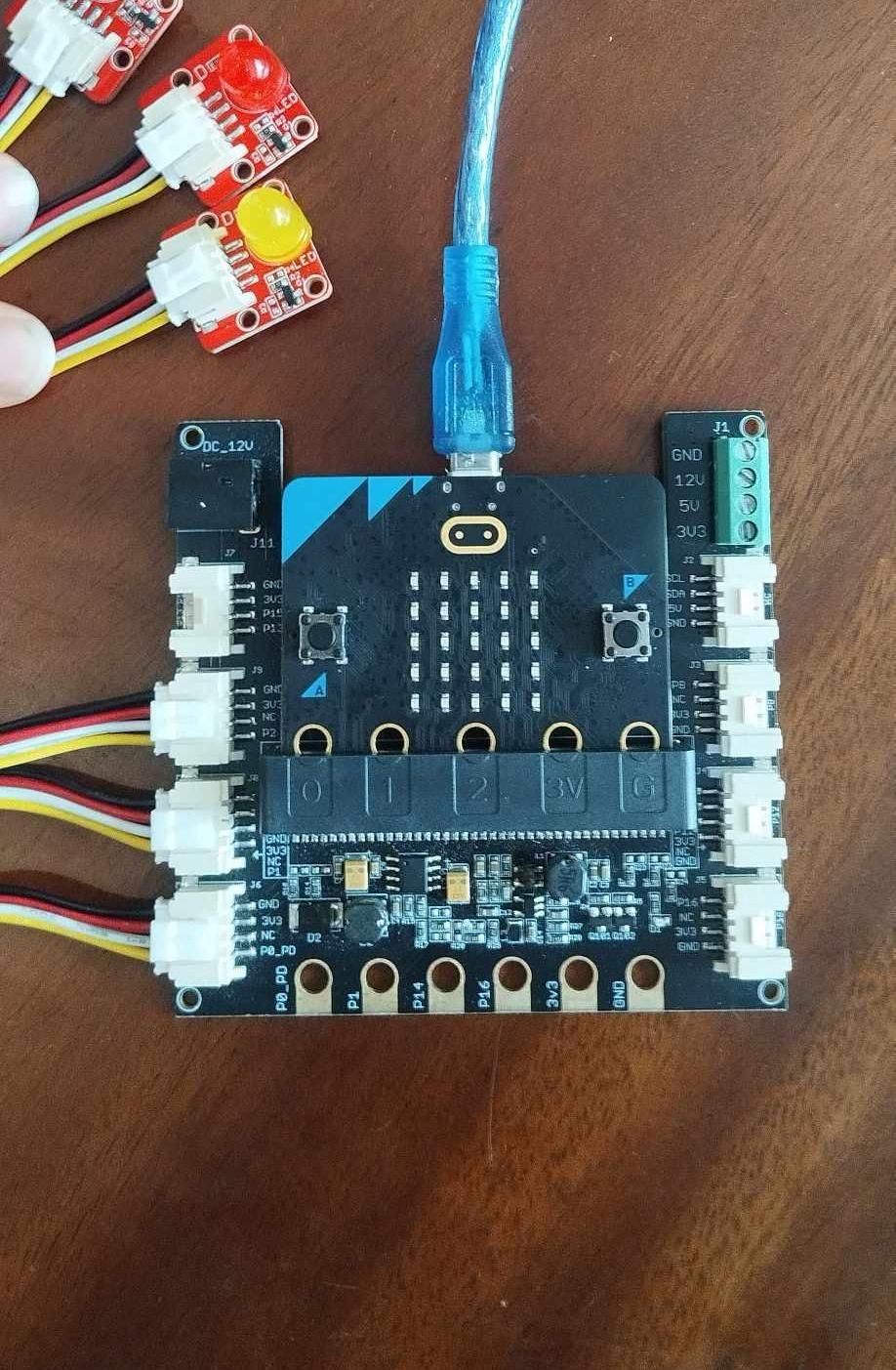 Máy Phát Hiện Gia Tốc Bằng Micro:bit