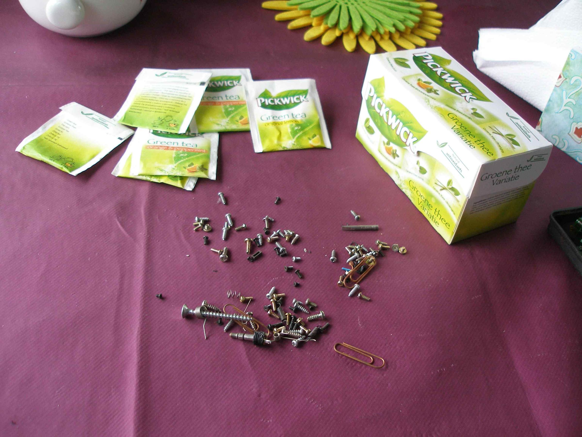 Reuse paper tea bag holders