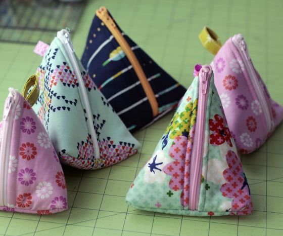 How to Make a Triangular Zipper Pouch