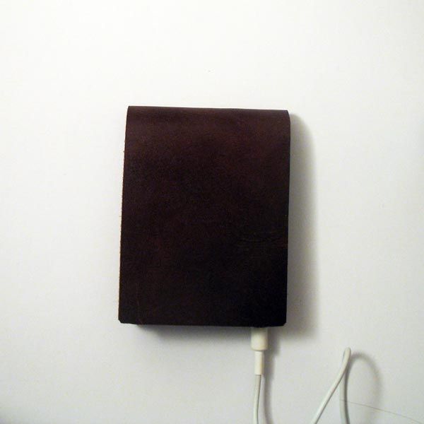Ipod Nano Pouch From an Old Leather Wallet