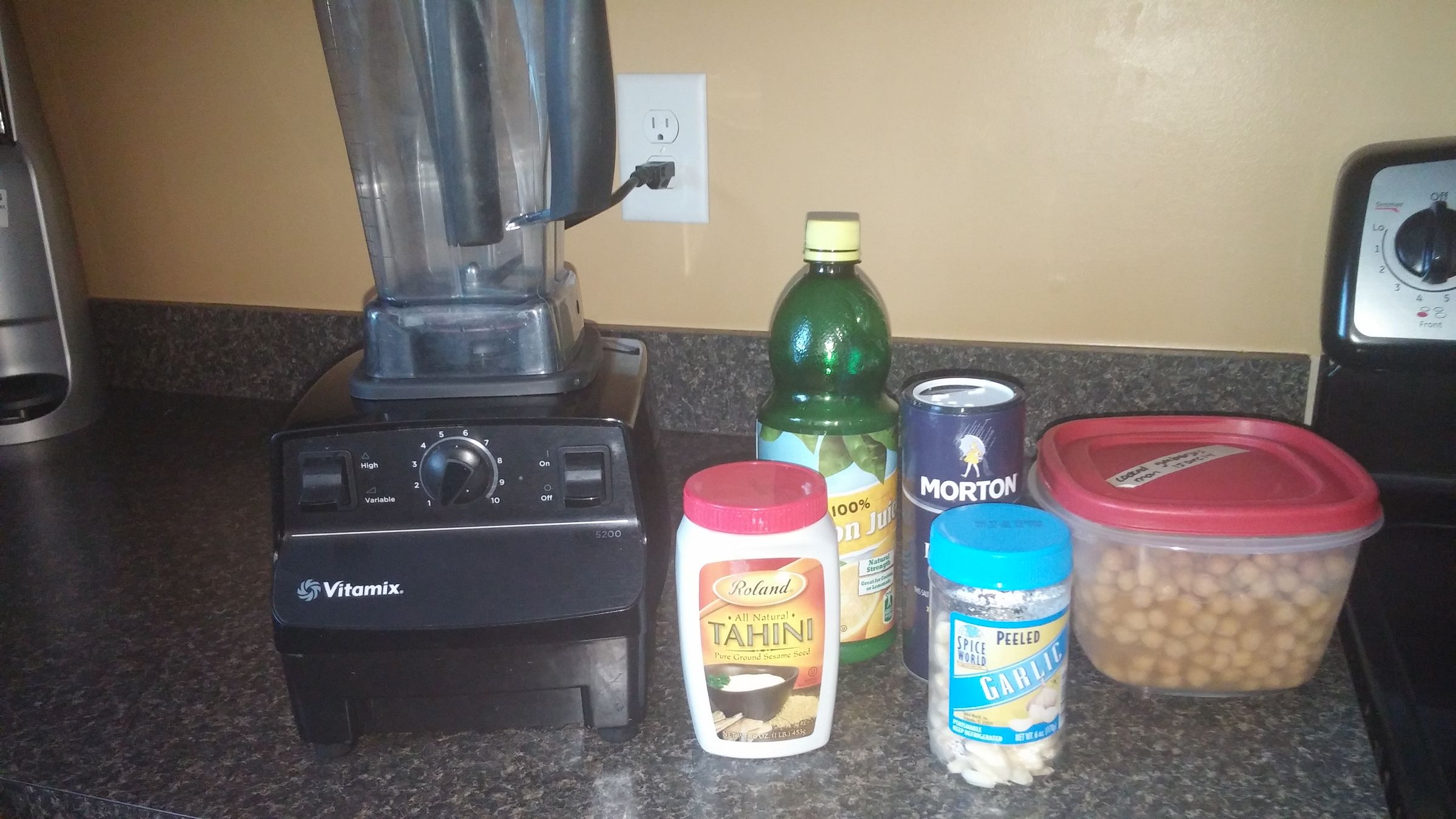 Easy Authentic Hummos