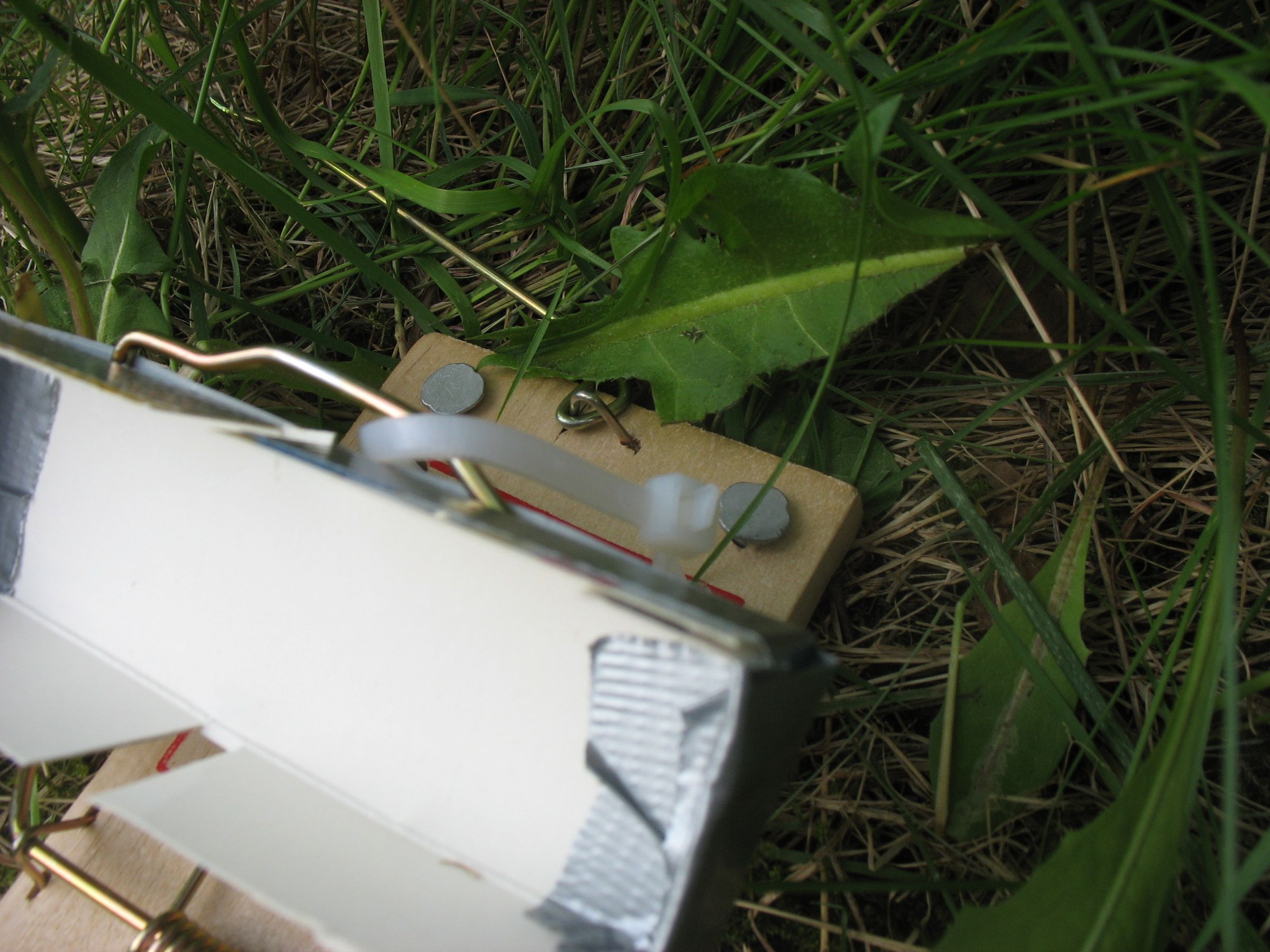 Tenminute Mousetrap Airsoft Mine With Tripwire 9 Steps Instructables