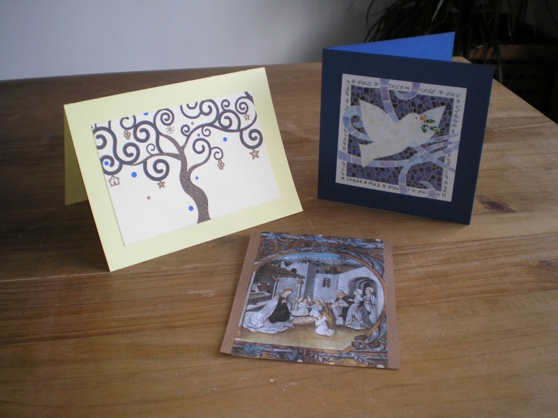 Reuse Christmas Greeting Cards / Reutiliza Las Tarjetas De Felicitacion De Navidad