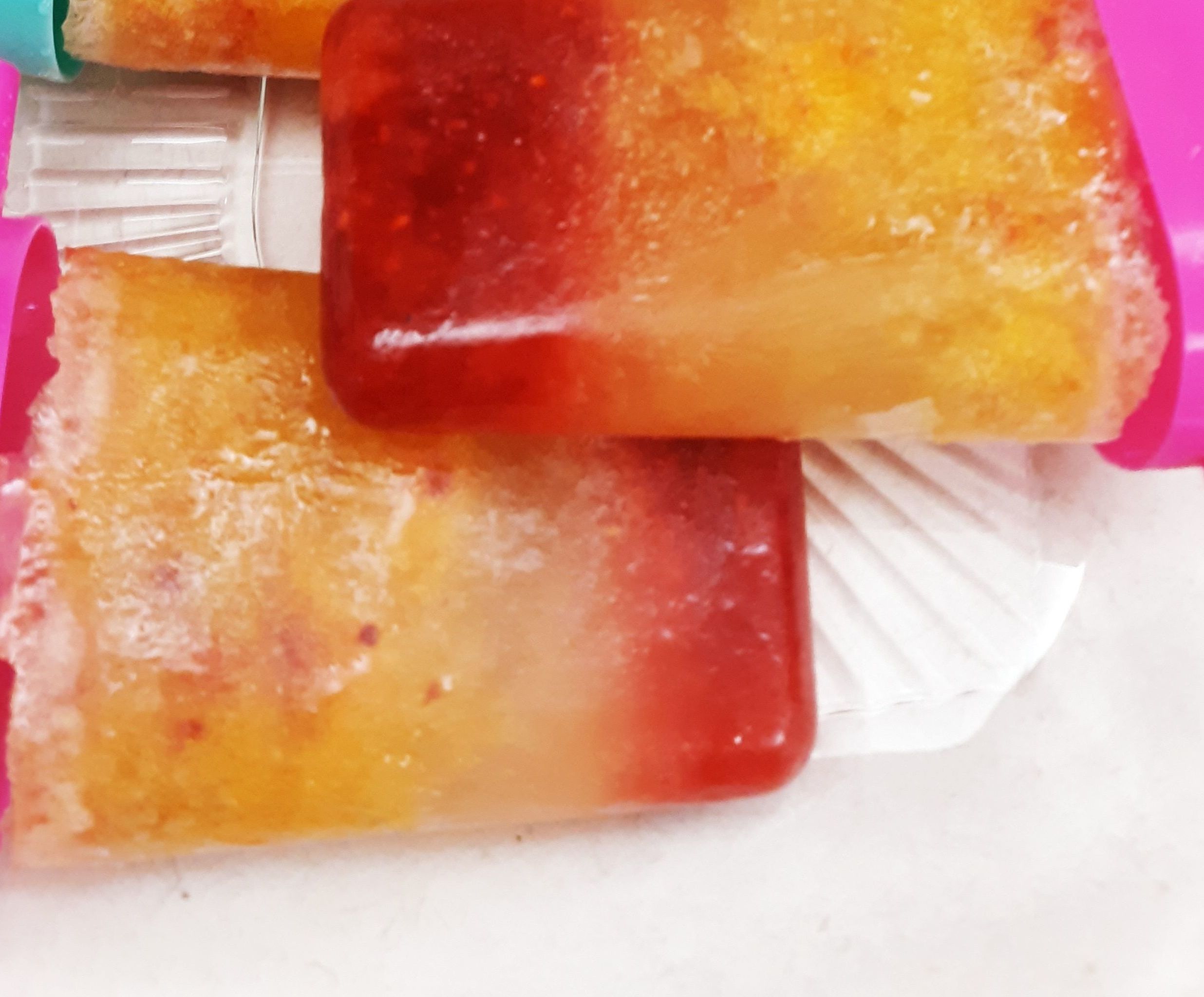 Peach Raspberry Bellini Pop