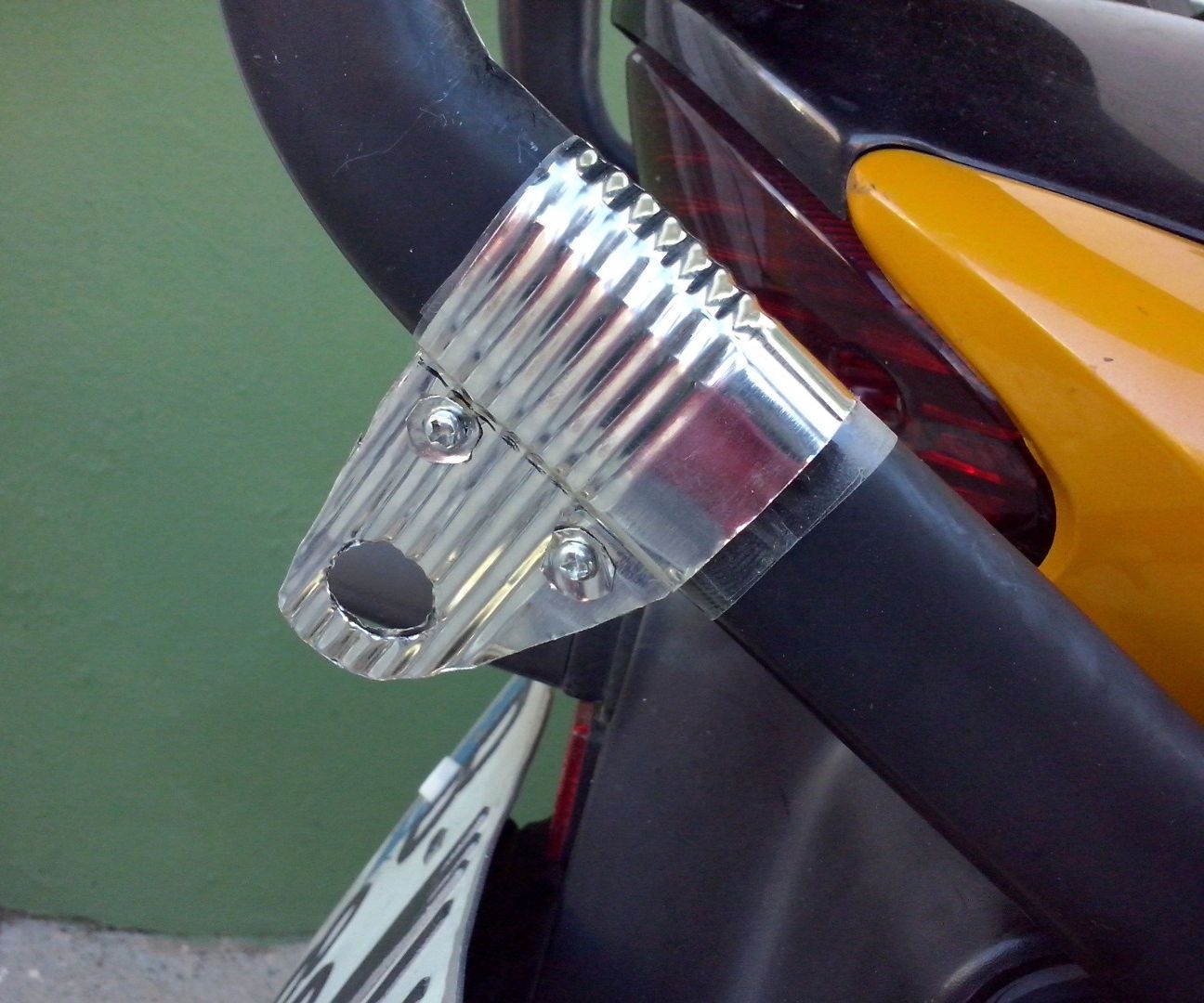 Enganche Para El Candado De La Moto.