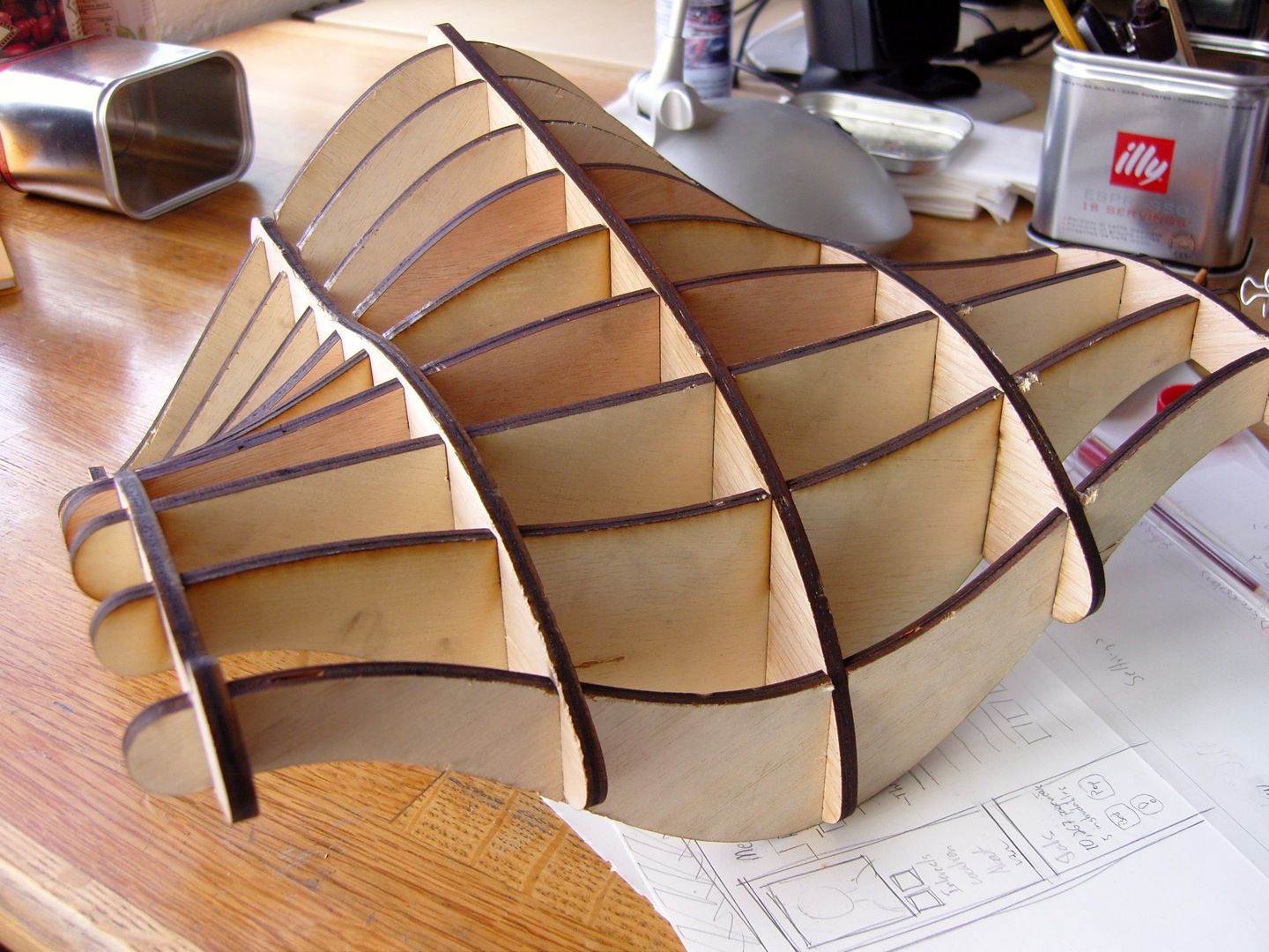 Wave Laptop Stand (Making 3D Shapes in Illustrator)