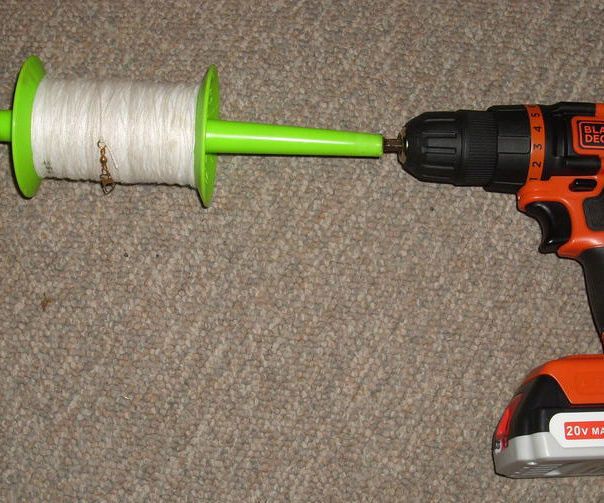 Kite string winder using cordless drill