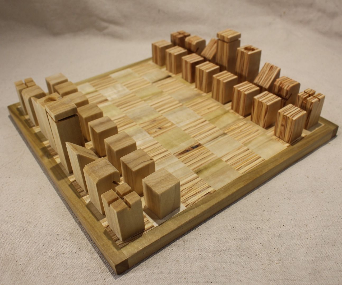 Poplar and Plywood Chess Set