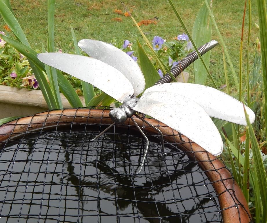 How to Make a Cool Dragonfly Sculpture From Scrap Steel