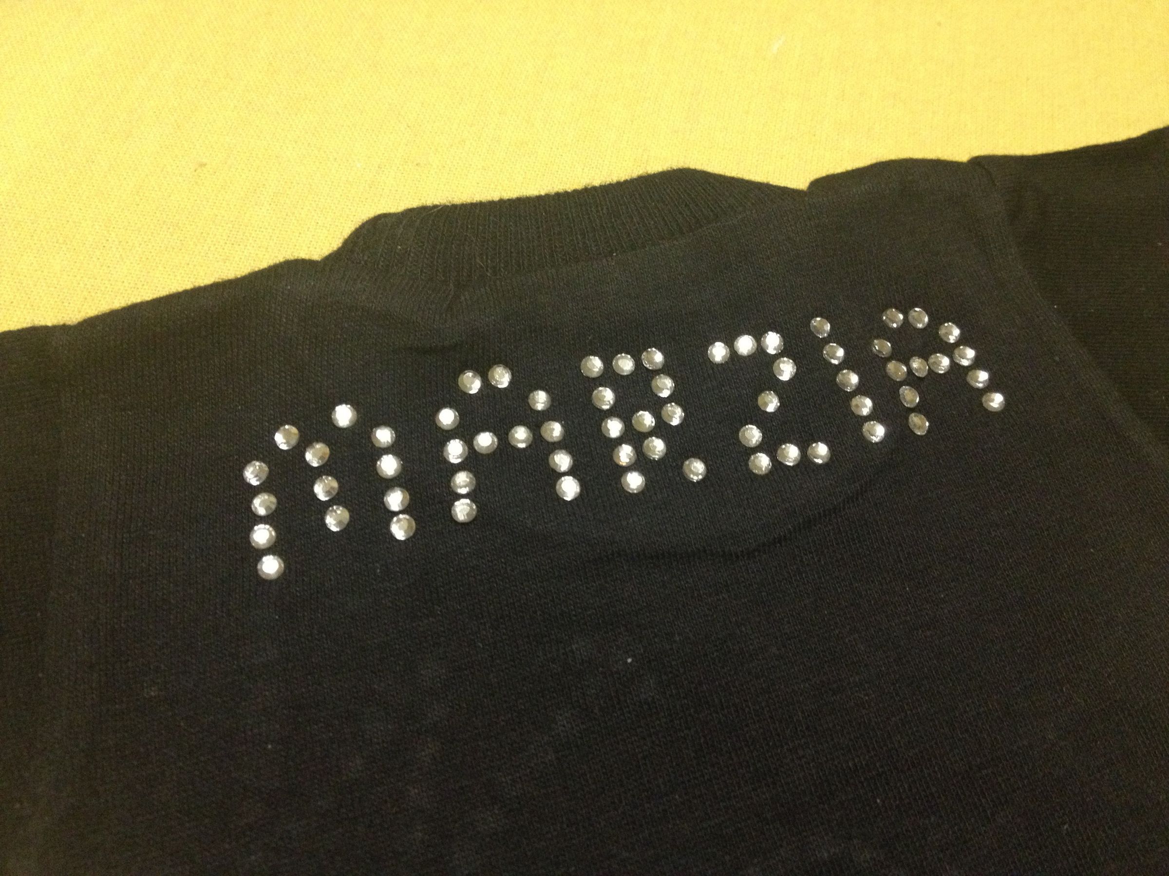 Shining Names With Rhinestones 5 Steps Instructables