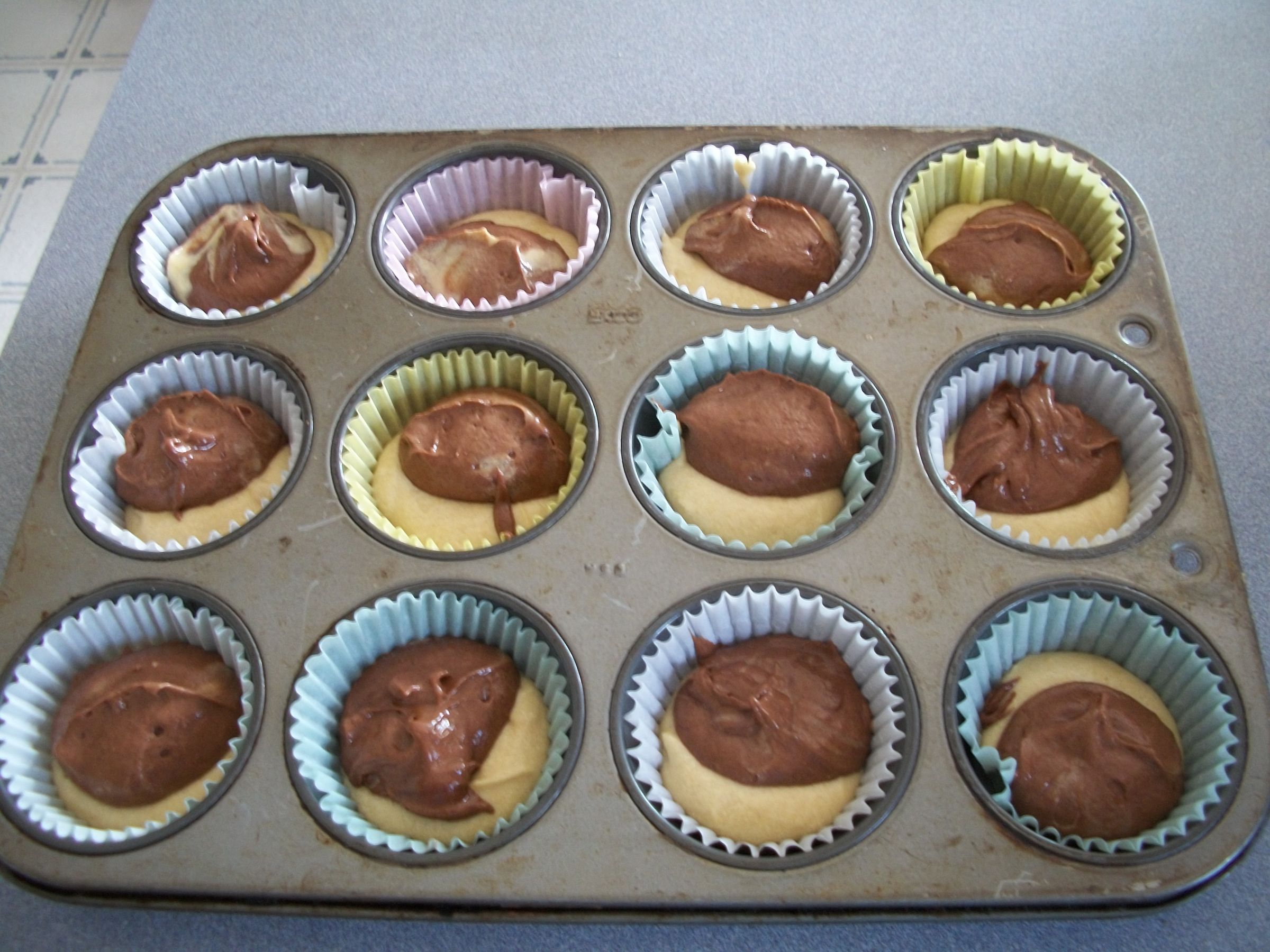Chocolate Pudding Filled Marbled Party Cupcakes 3 Steps (with