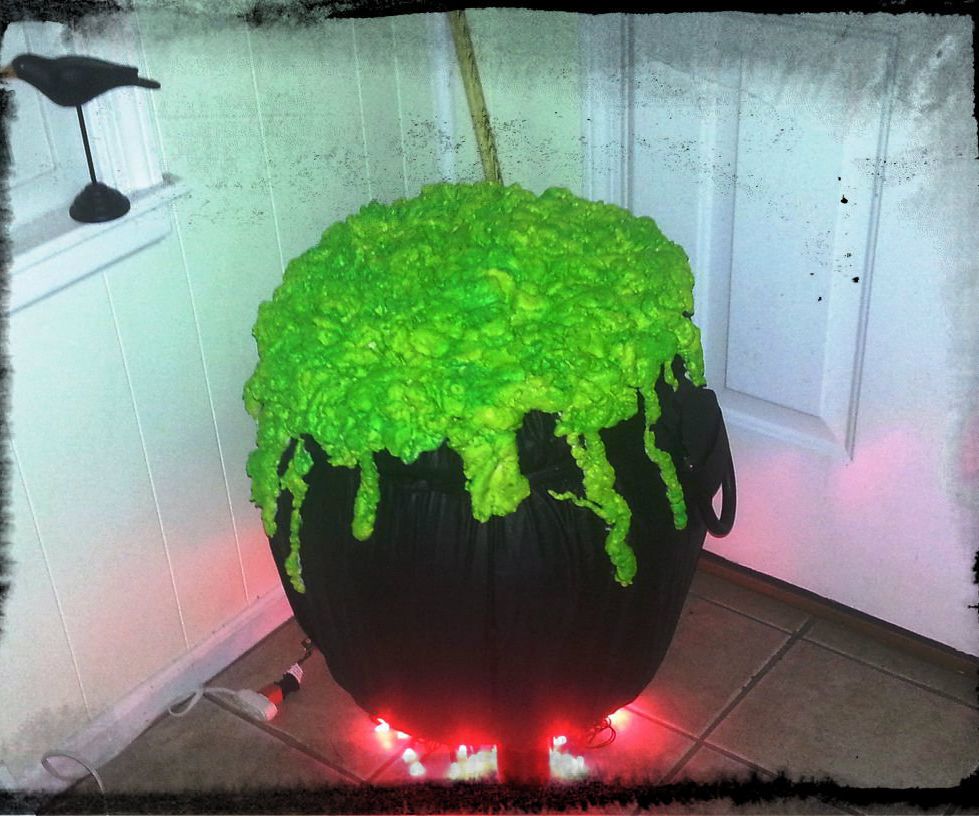 Easy Witch's Cauldron From a Yoga Ball