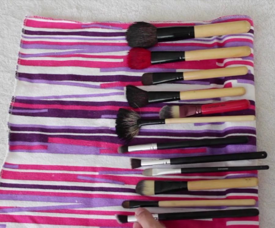 Clean Your Makeup Brushes 