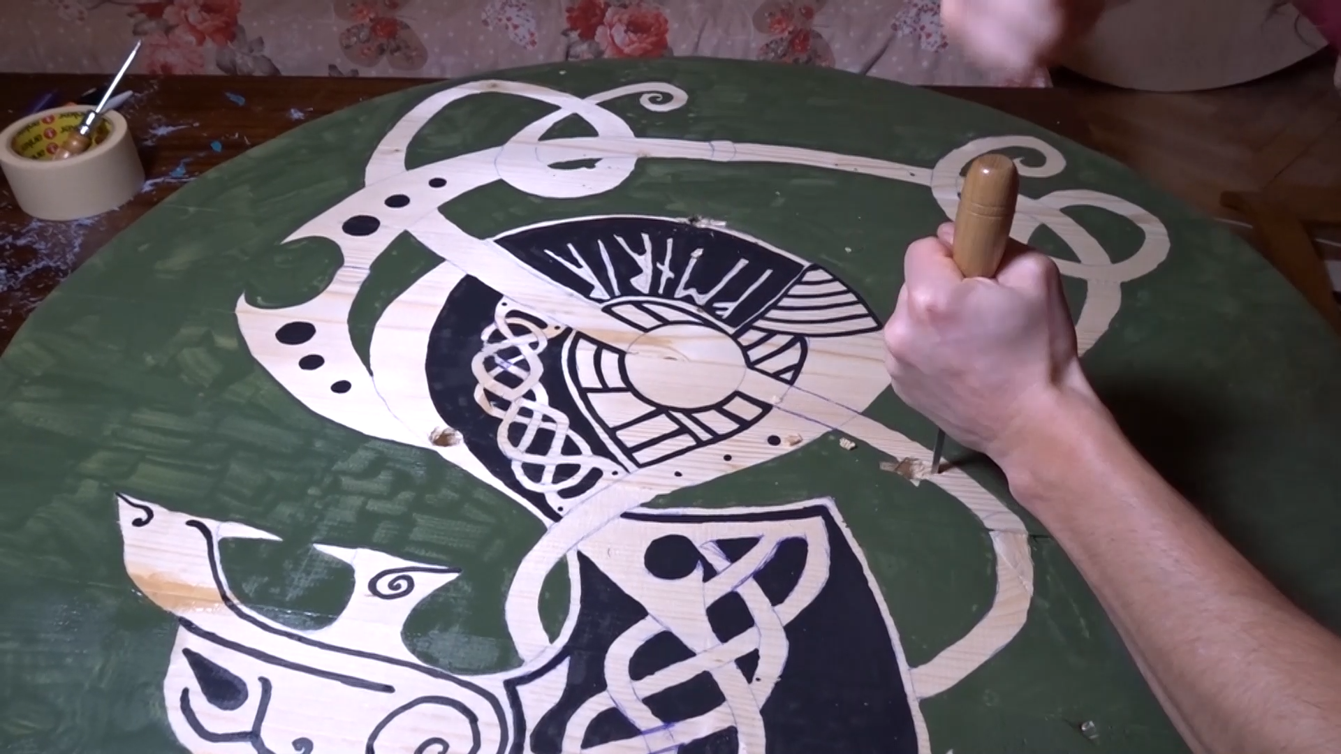 Awesome Wooden Viking Shield! Cool Viking Shield Design! : 6 Steps ...