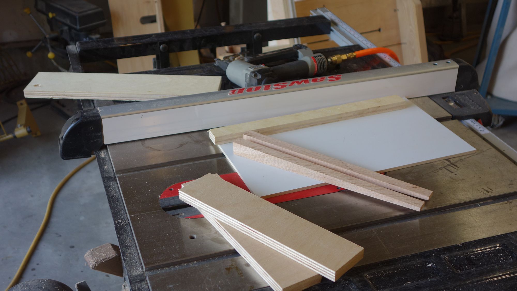 Building a Roycroft Inspired Bookshelf : 18 Steps (with Pictures ...