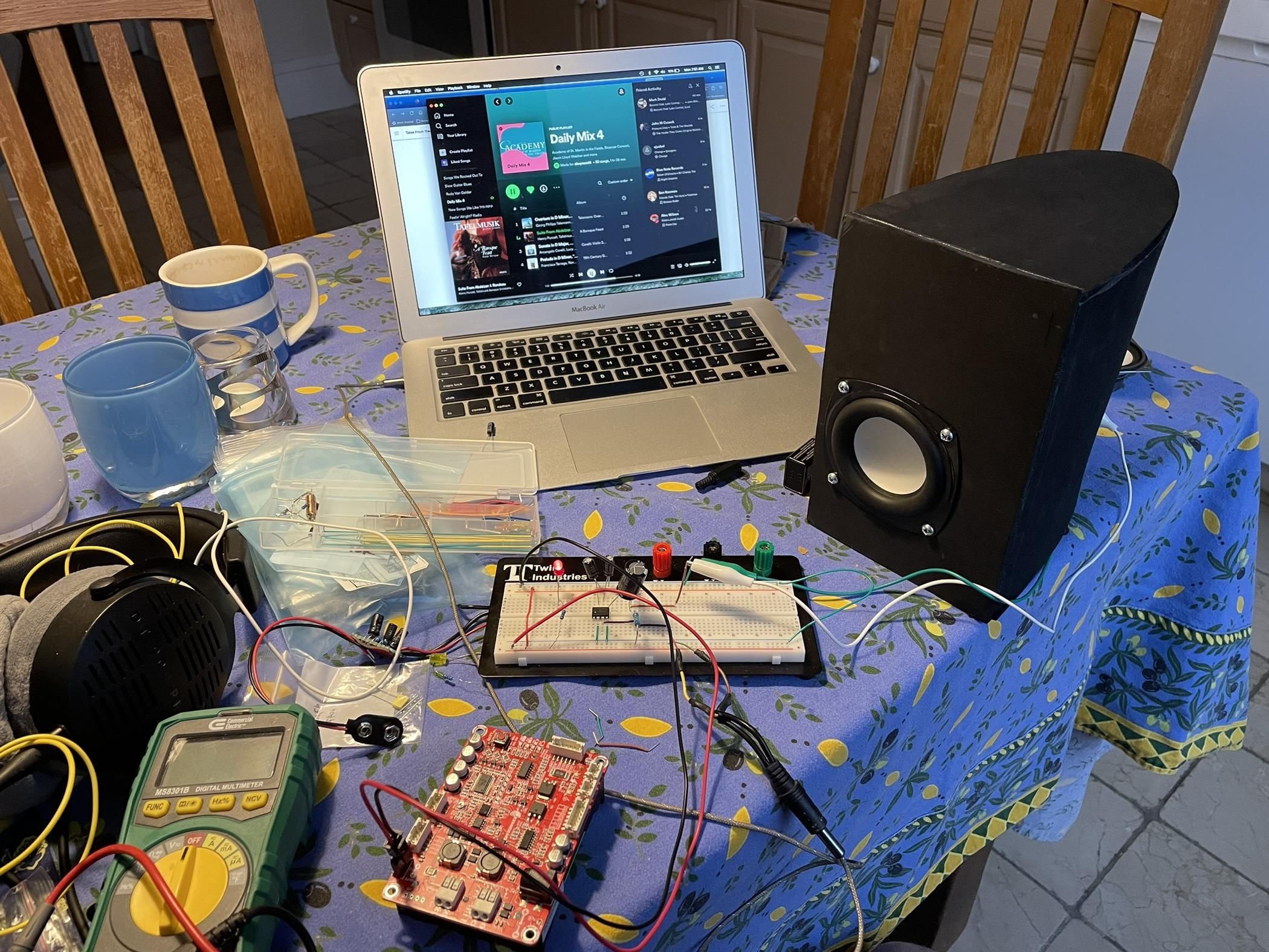 Tales From the Chip: LM386 Audio Amplifier : 6 Steps (with Pictures