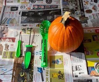 How to Carve Pumpkin Properly (with Pictures)