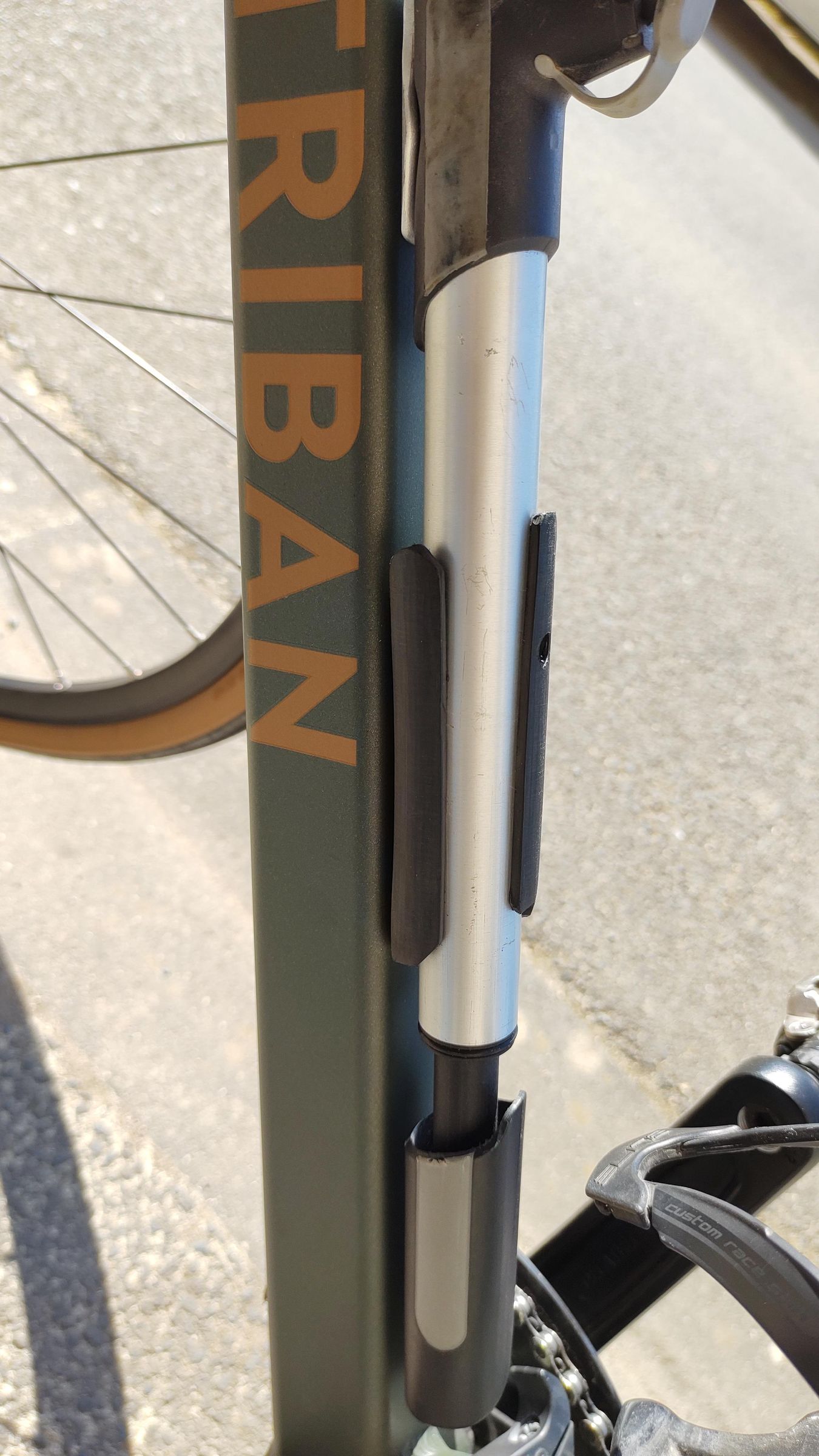 Bicycle Pump Holder 5 Steps Instructables