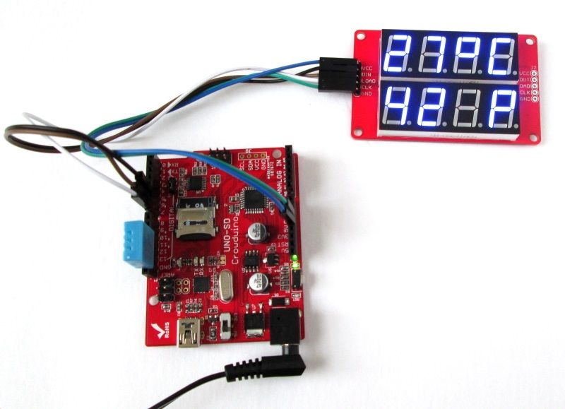 Easy-to-build digital thermometer and hygrometer for indoor use