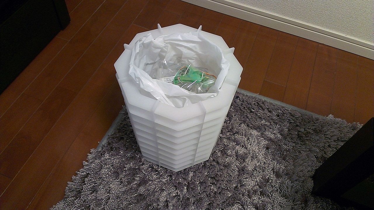 インターロック形式のごみ箱