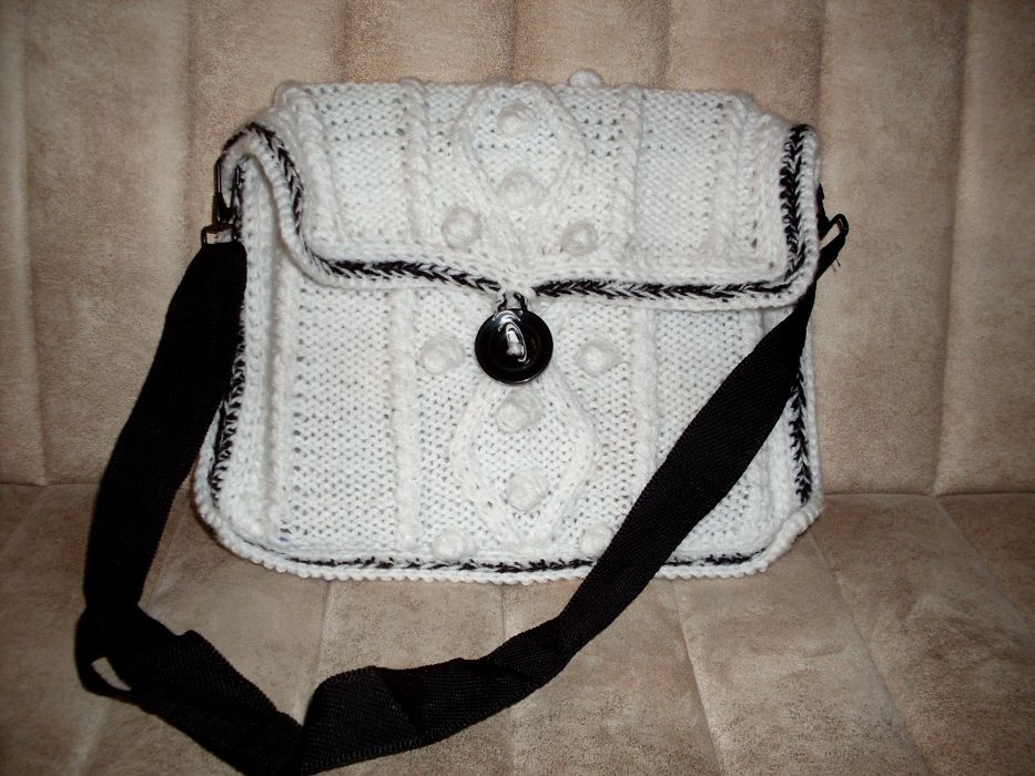 White and Black Elegance