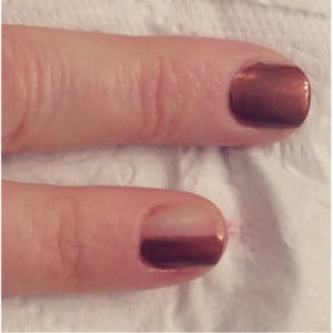 Divide the Ring Finger With Tape and Paint