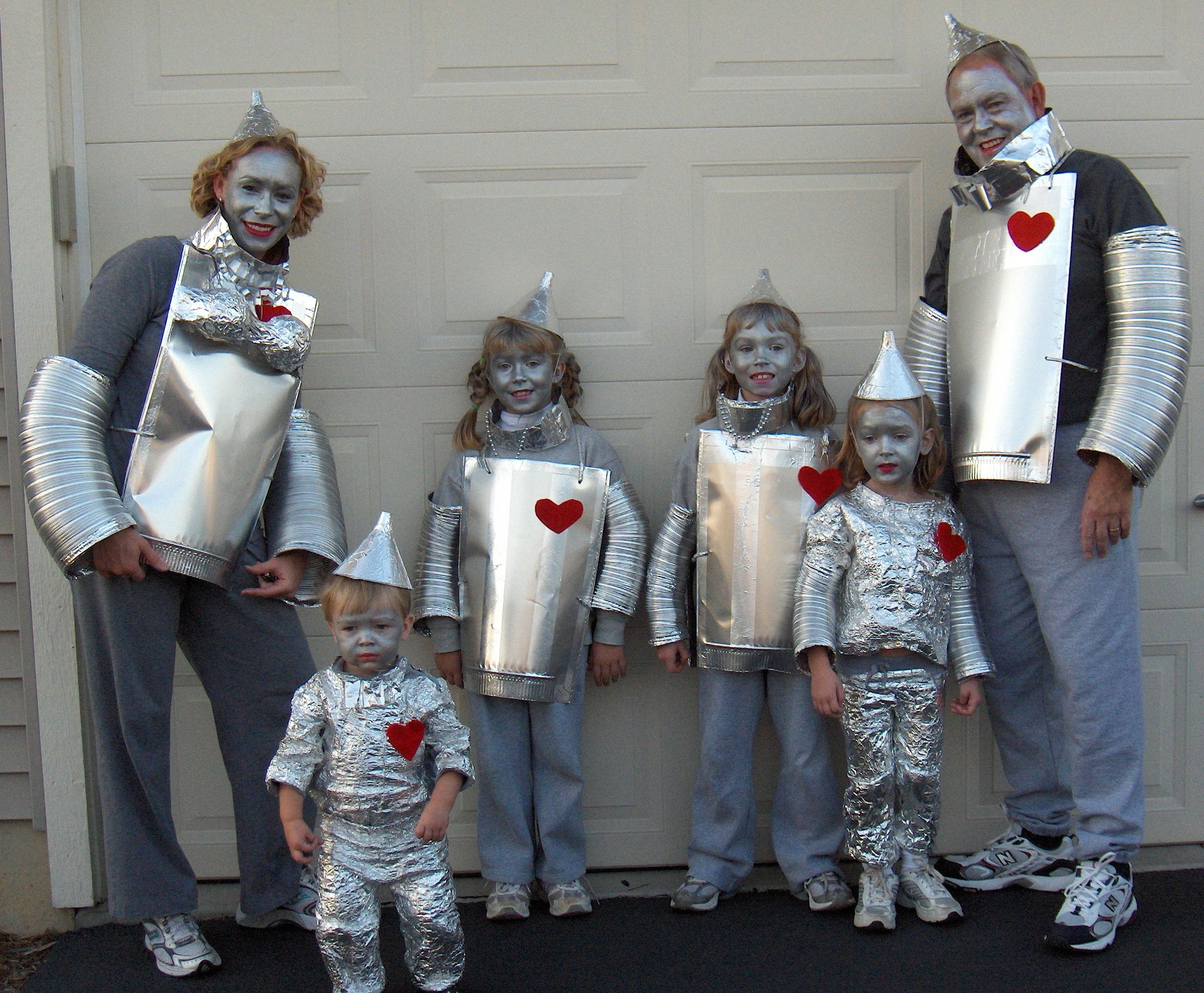 Tin Family