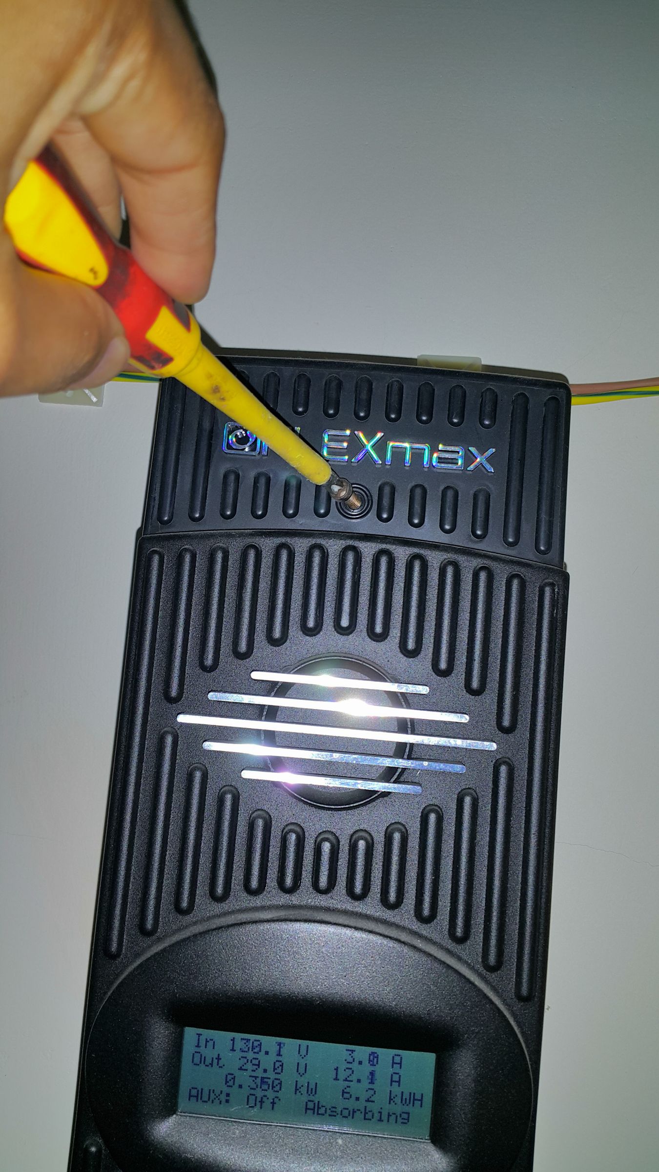 Lubricating the Outback Fm80 Cooling Fan. 