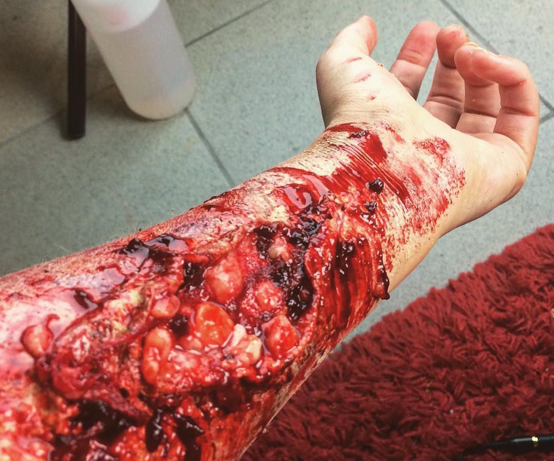 Gory Flesh Wound - SFX Tutorial