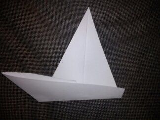 How to Make a Boat With Paper