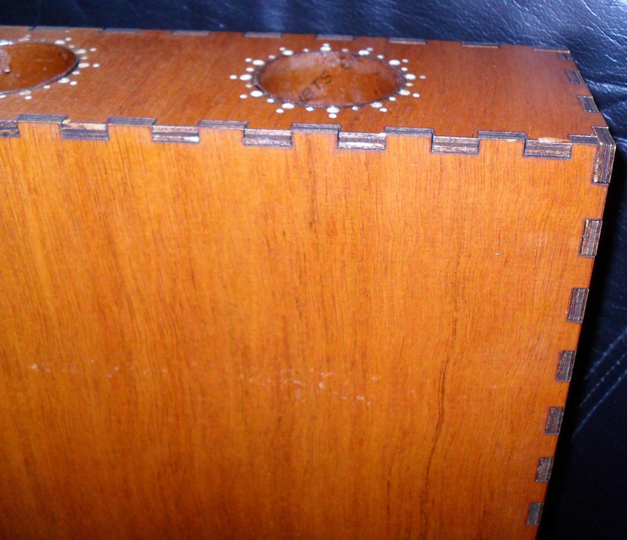 Acoustic-Electric Wooden StompBox With Piezo PickUp