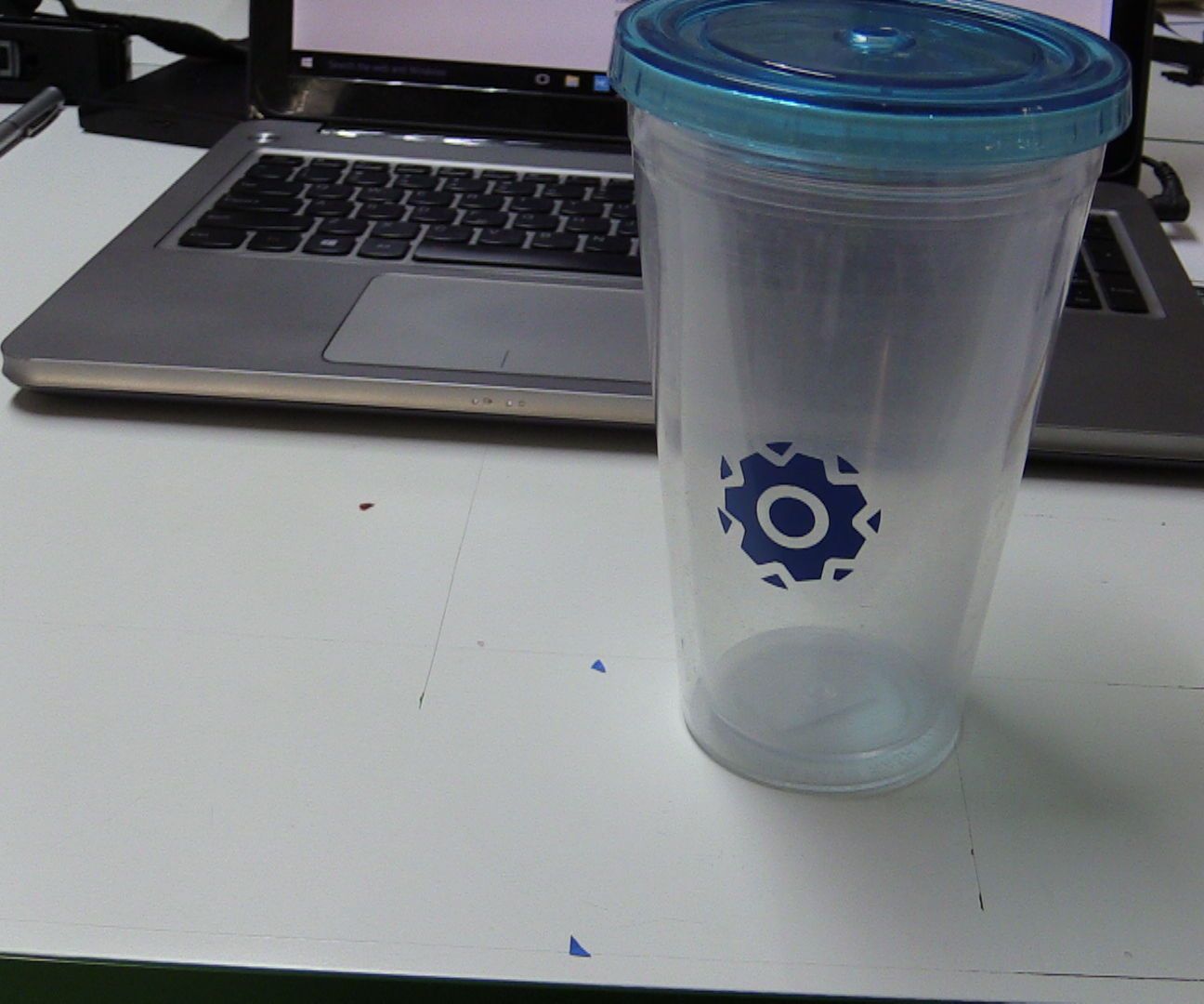 Como Quitar El Pegamento De Un Vaso 