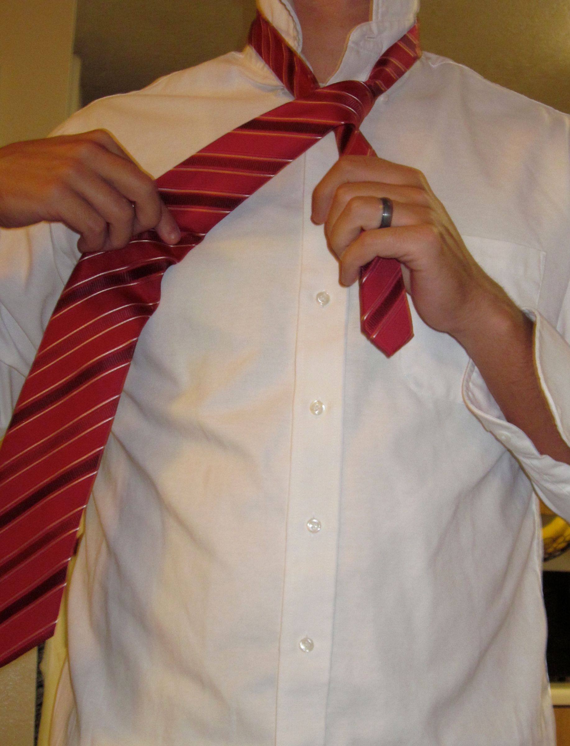 how to tie a shirt with two ends