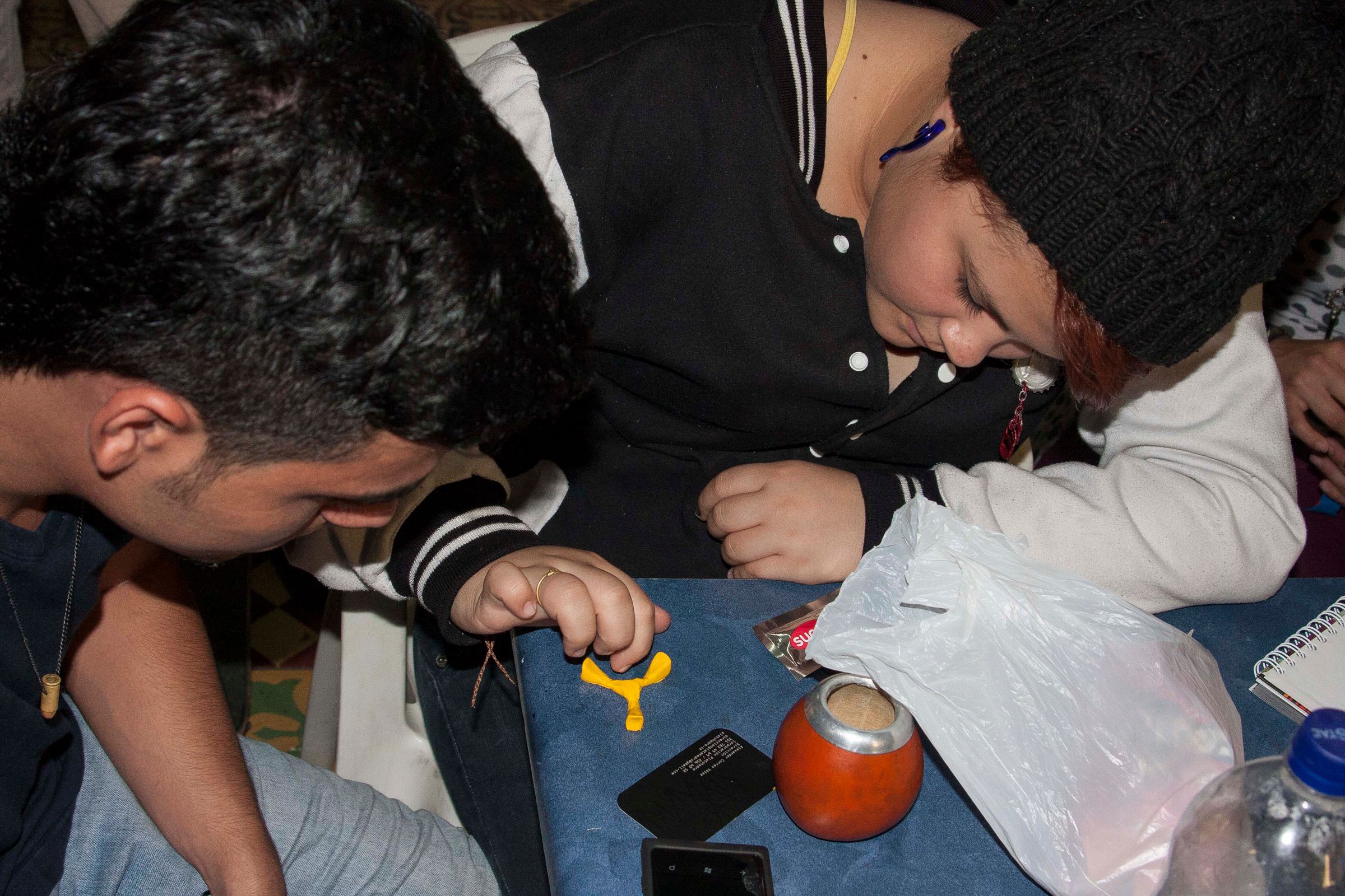 Sugru Build Night - Base Para Mate