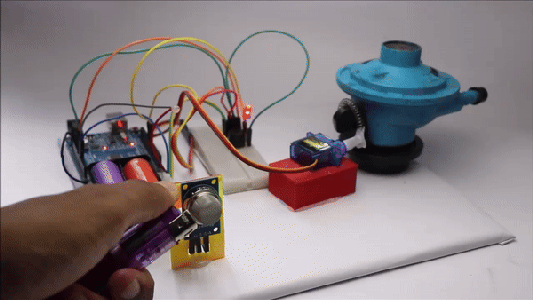 Arduino LPG Gas Leakage Detection System With Auto Cut Circuit Diagram