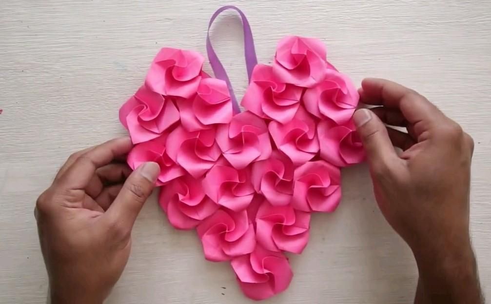 DIY Valentine Decor: Heart for a Loved One : 6 Steps - Instructables