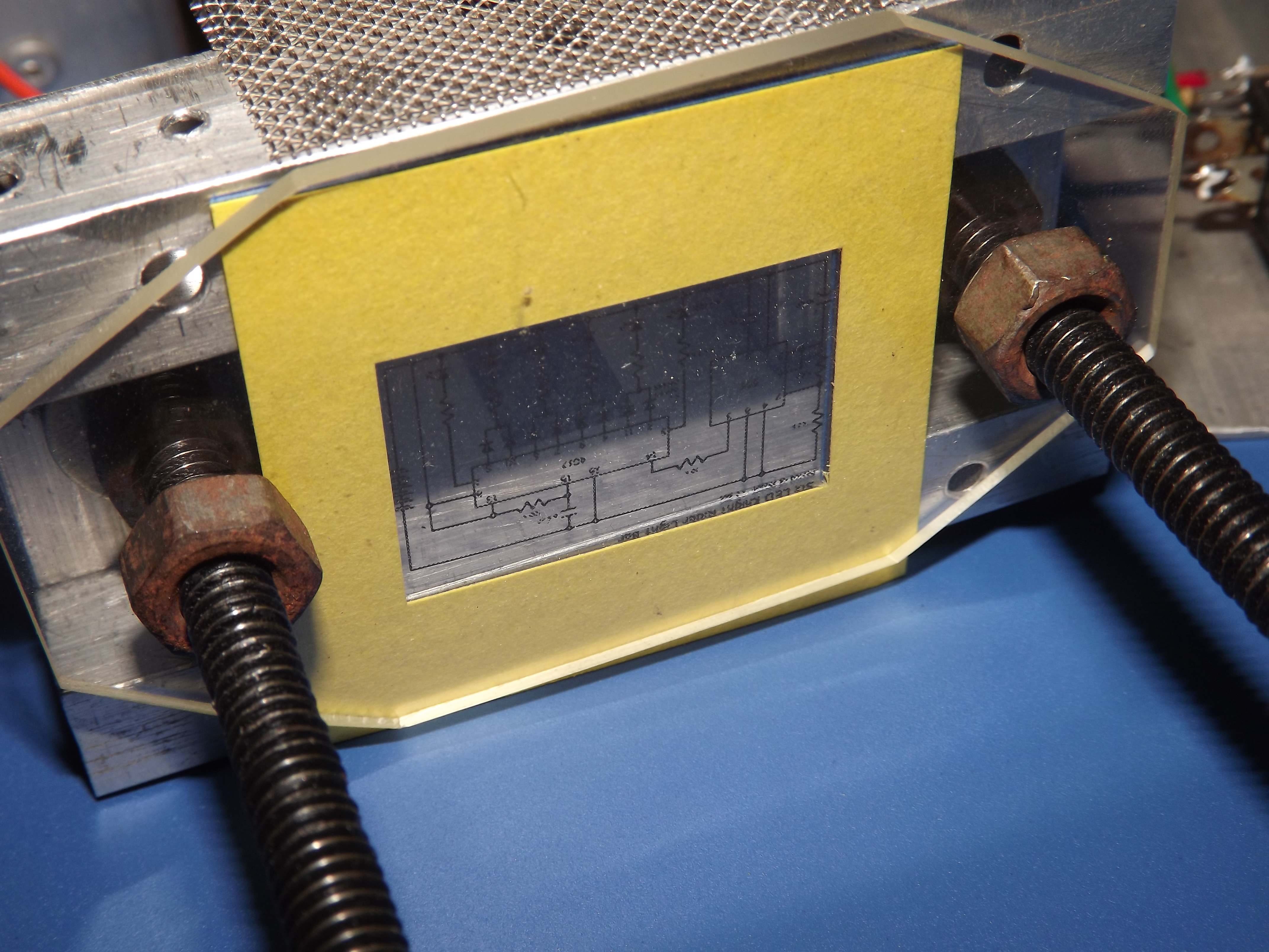 ASSISTME a SLIDE PROJECTOR DESIGNED FOR 7 Steps