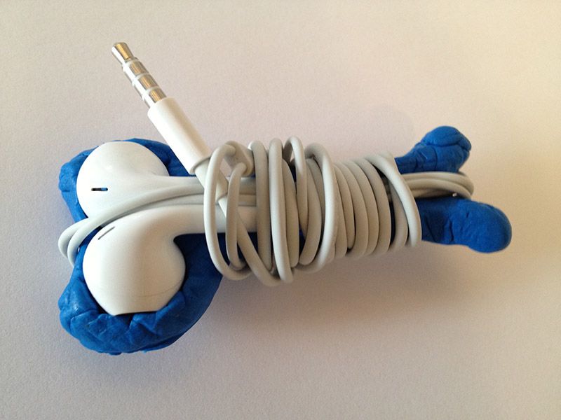 Spur of the Moment Sugru Earbud Holder