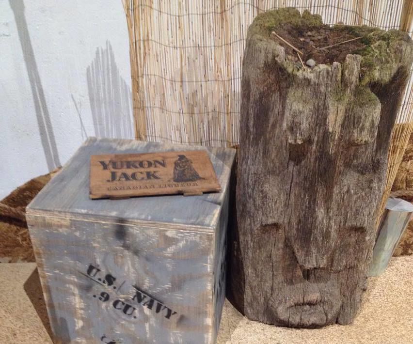 Box for South Pacific a Simple Crate That Can Also Work As a Rack Mount 