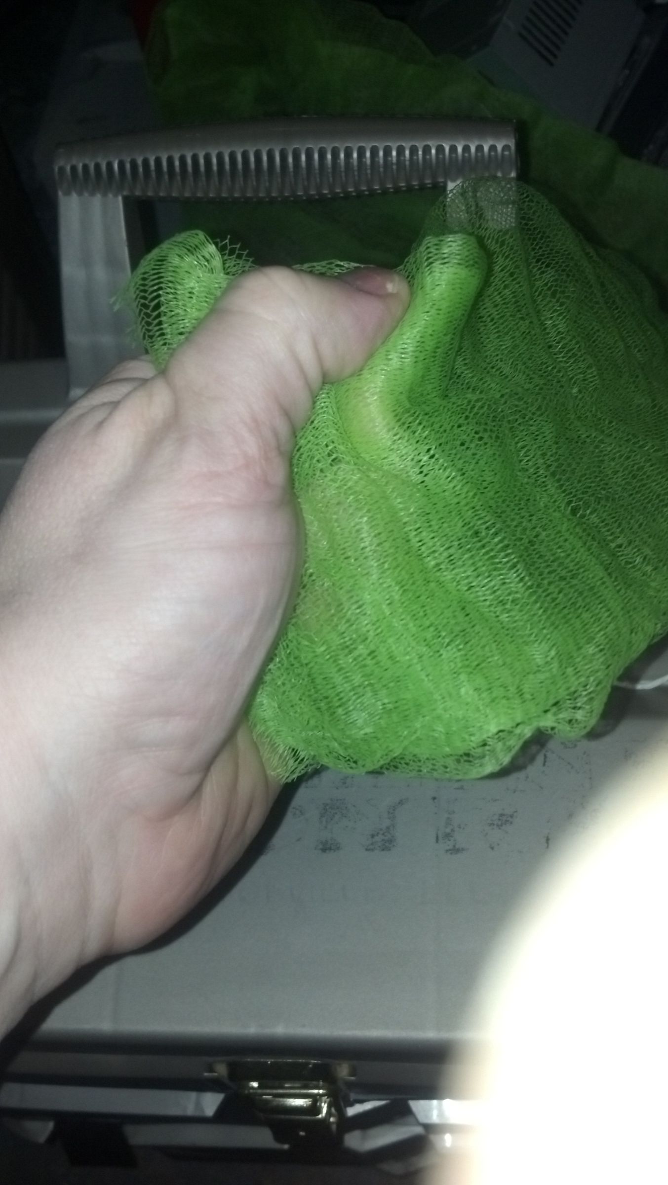 Shower Puff Fix. 3 Steps Instructables