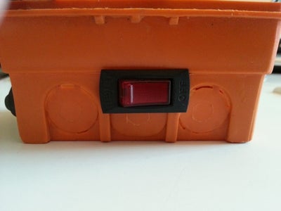 Manual /Automatic Power Outlet Extension  for Use With Relays