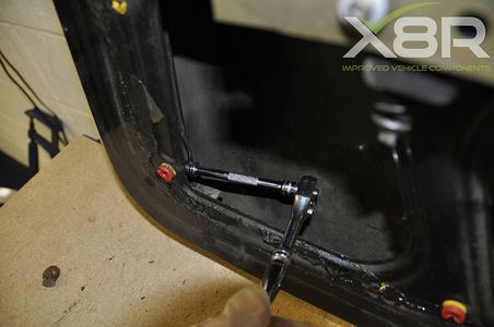 Fitting Our Replacement Door Lock Springs Land Rover Discovery 1 Range ...