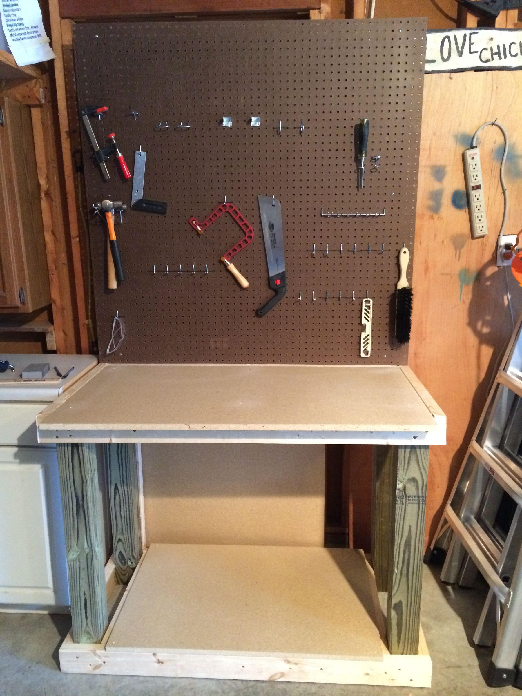 Simple, Sturdy, Wooden Workbench for Around $70