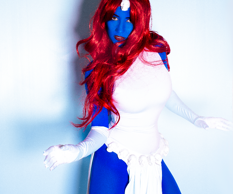 How to Make a No-Sew Classic Mystique Costume