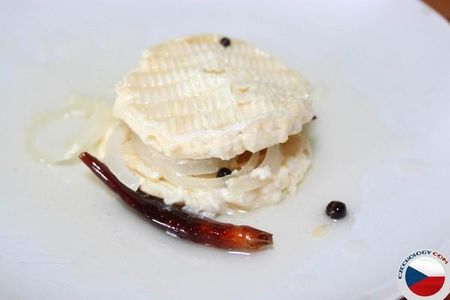 Marinated Camembert 