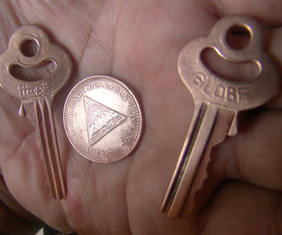 Copper Plating Brass Keys and Coins Without Electricity.