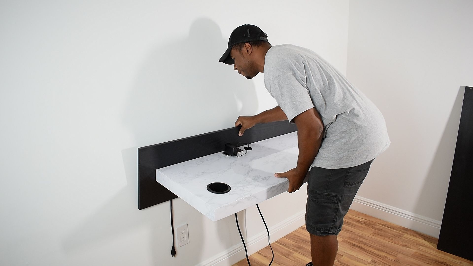 Wall Mounted Dream Desk 12 Steps (with Pictures) Instructables