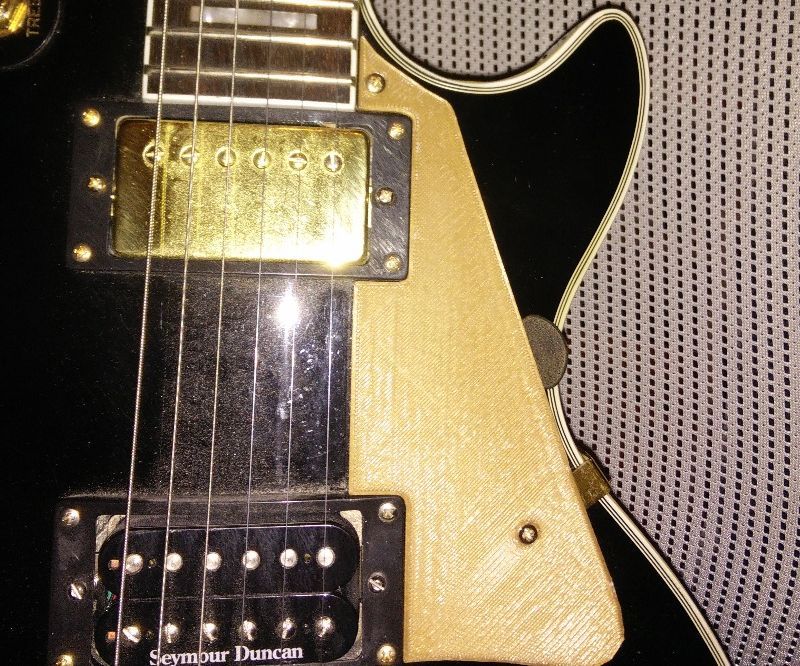 E-Guitar Pickguard + Pickholder!