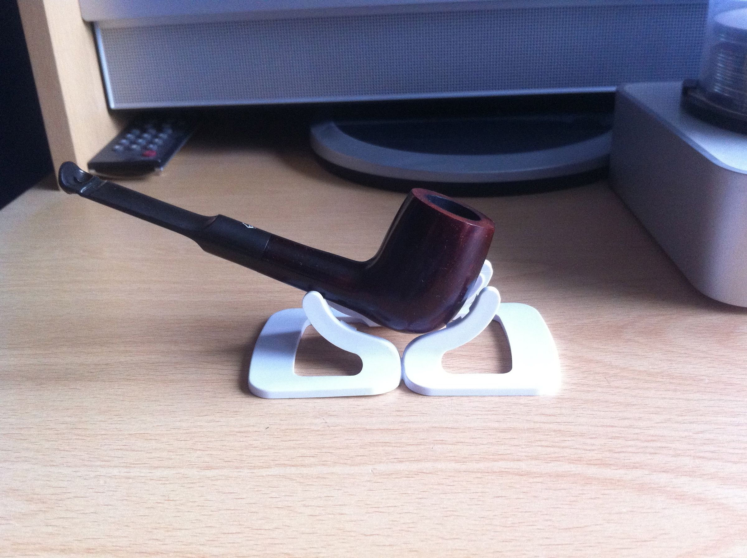 Tobacco Pipe Stand From Unused Wi-Fi Router Stand